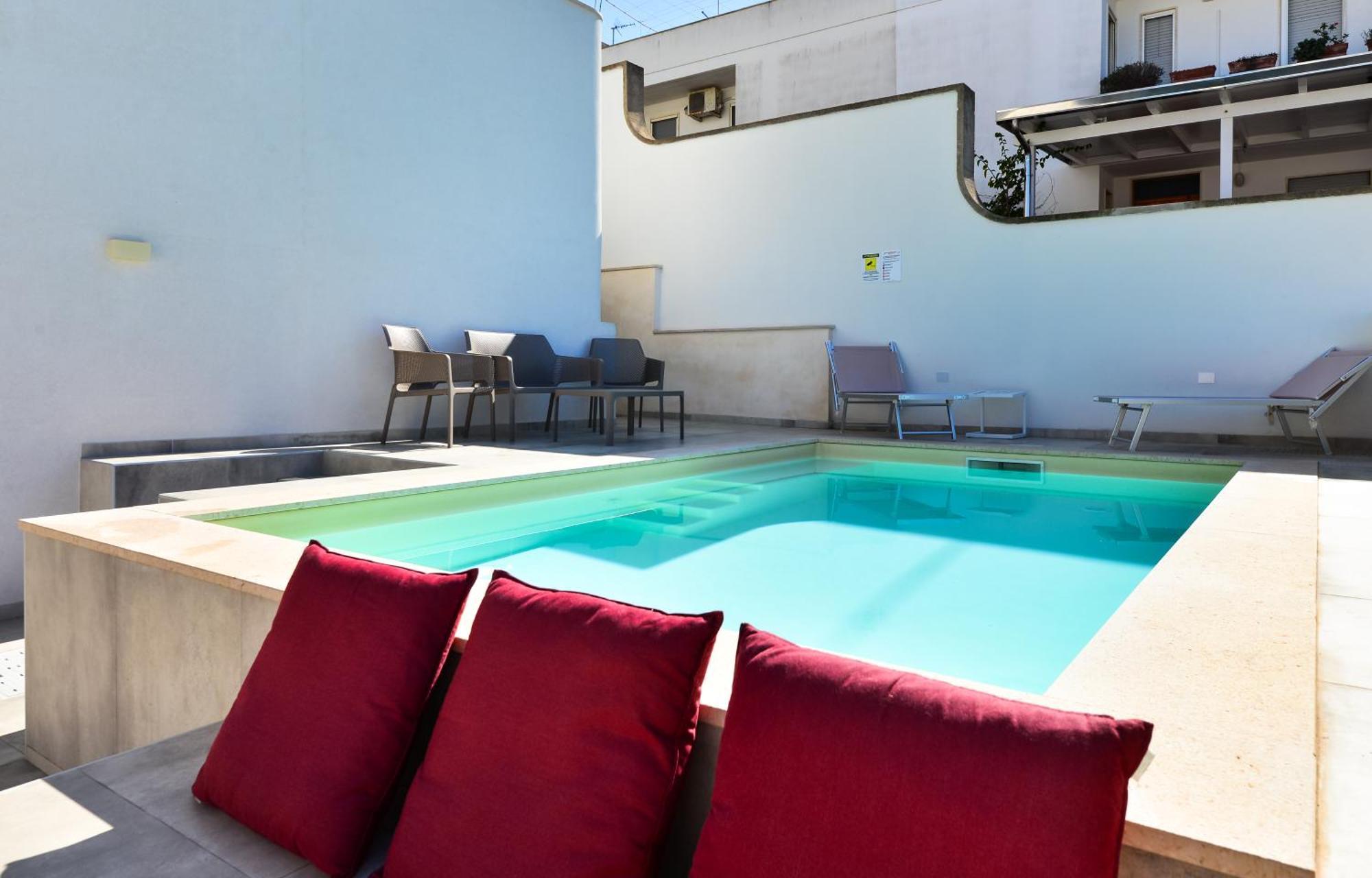 Damavi Suite 3 Torre dell'Orso Bagian luar foto