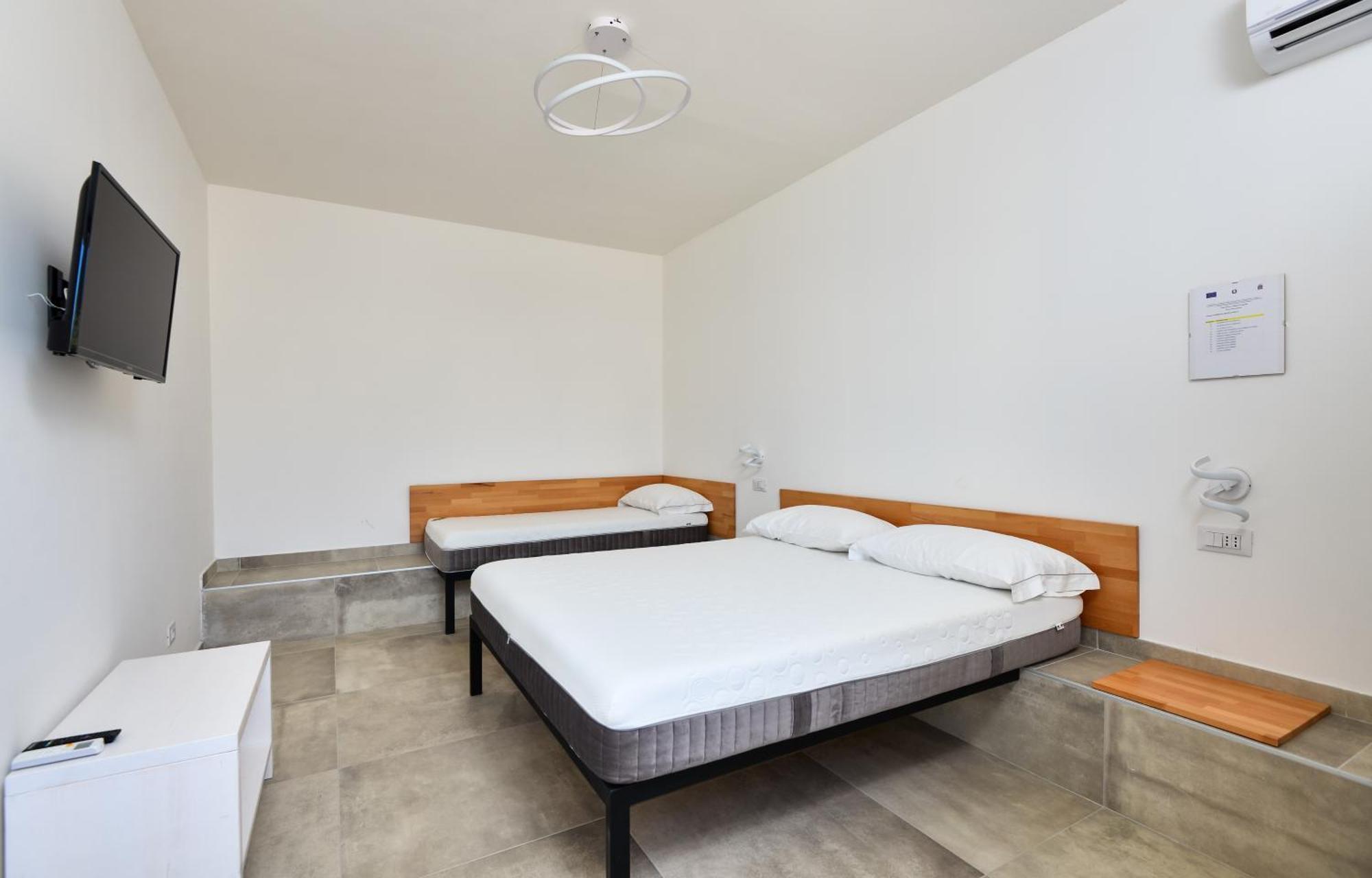 Damavi Suite 3 Torre dell'Orso Bagian luar foto