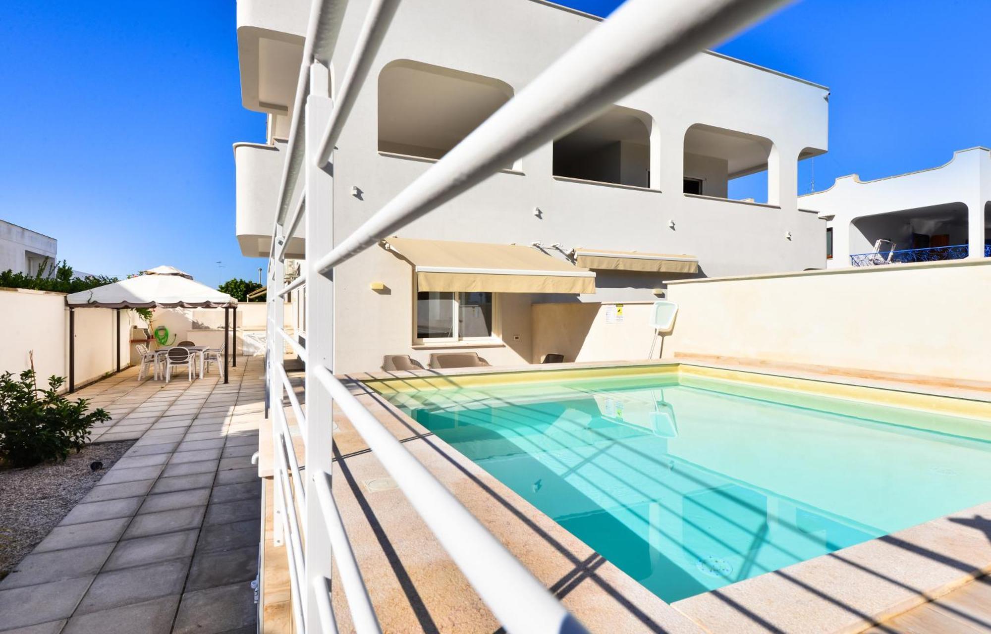 Damavi Suite 3 Torre dell'Orso Bagian luar foto