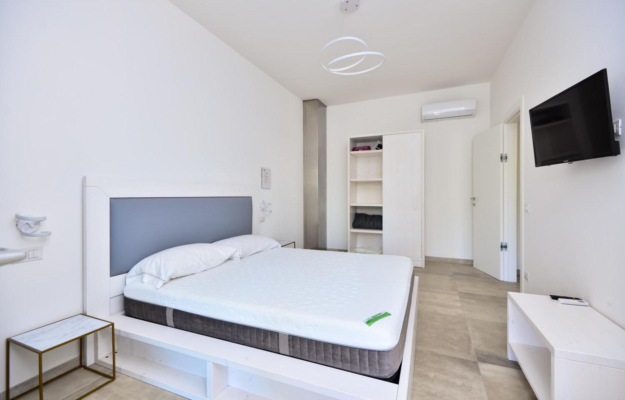 Damavi Suite 3 Torre dell'Orso Bagian luar foto